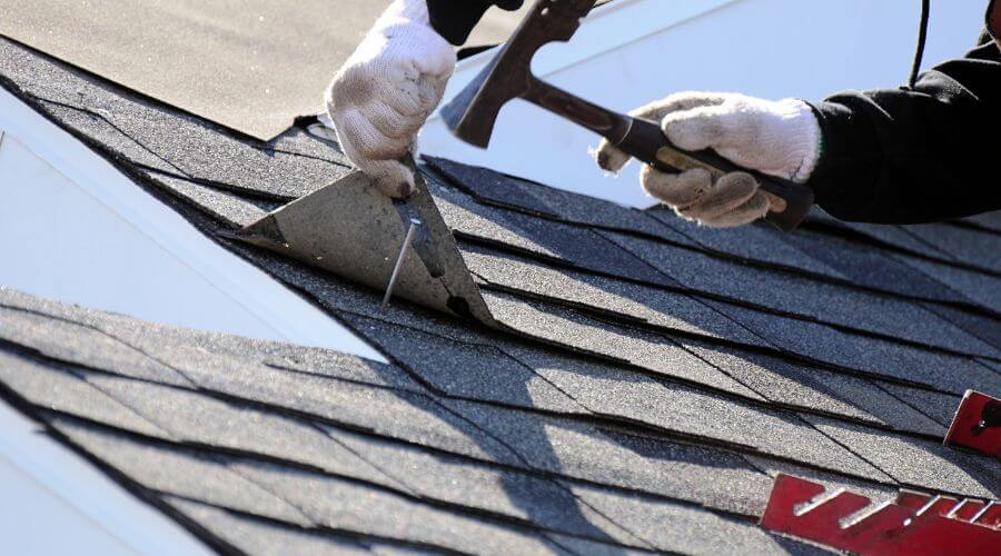 Professional gutter cleaning in Homedale, ID